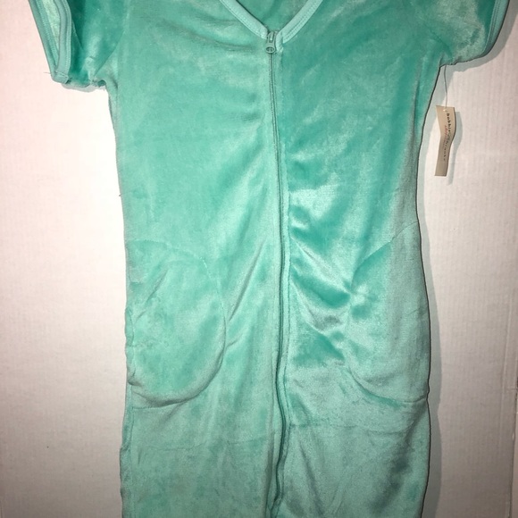 Bobbie Brooks Robe - Picture 3 of 6